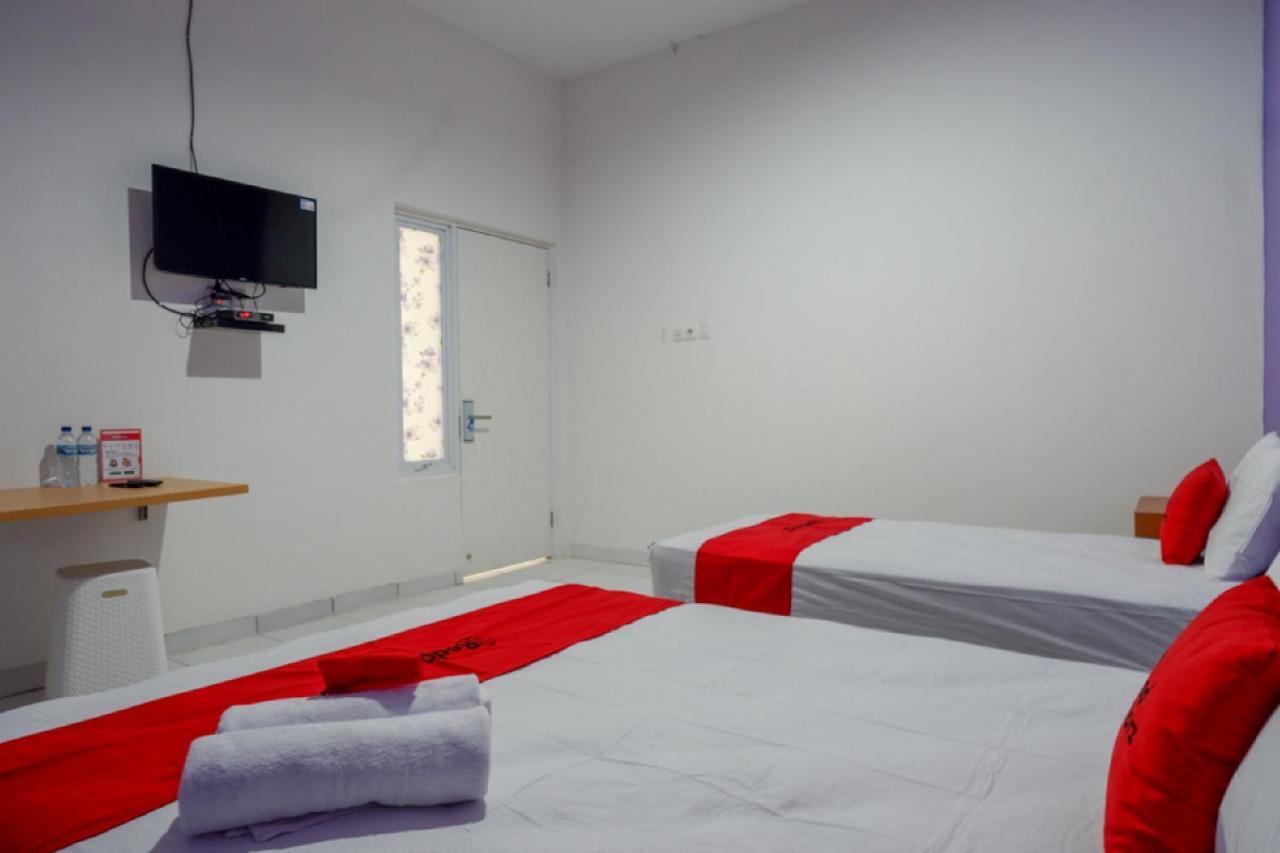 Reddoorz Near Alun Alun Kaliwungu Kendal Hotel Brangsong Buitenkant foto